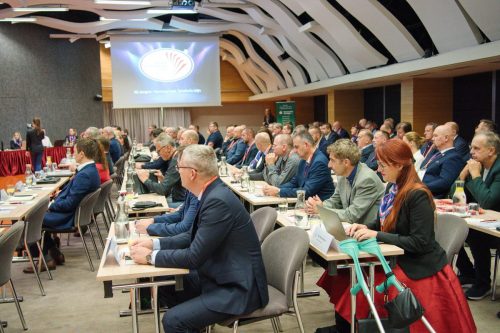 1066-66-SpindleruvMlyn